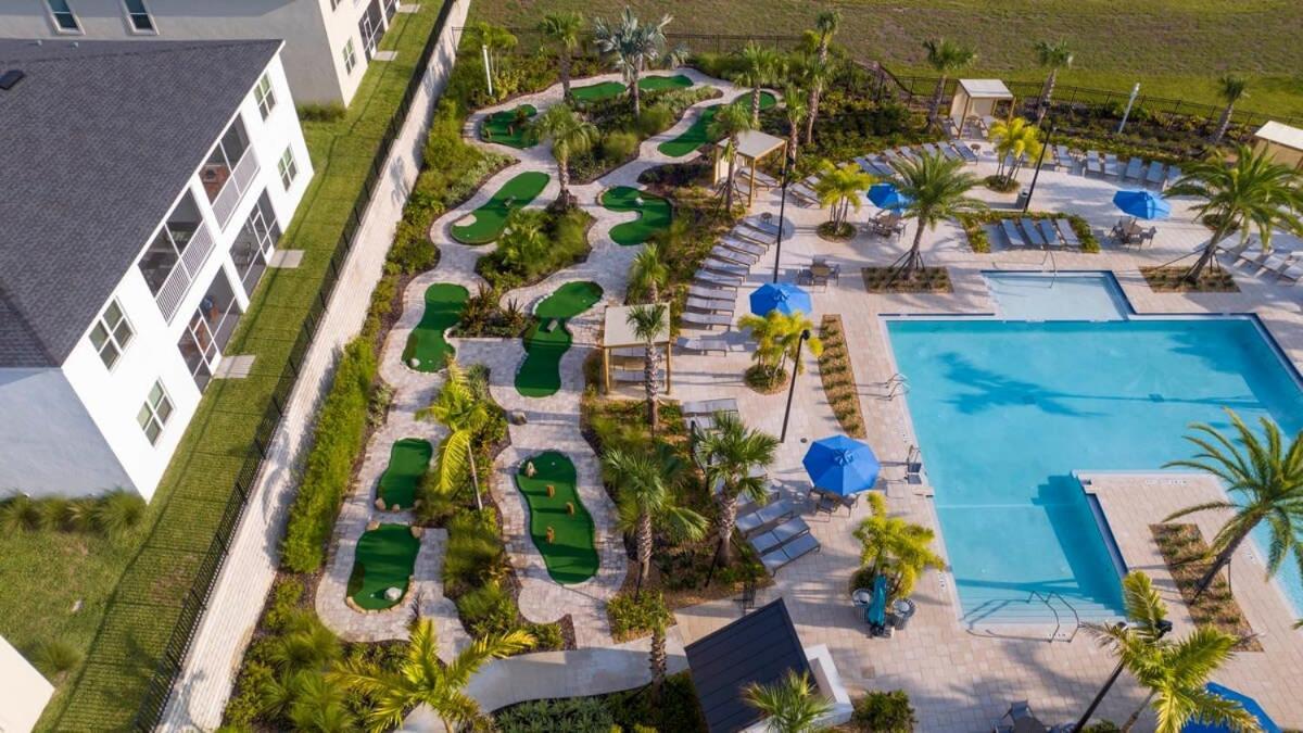 Pousada La Patrona: 5bd W Private Pool & Waterpark @ Champions Gate 8919 Four Corners