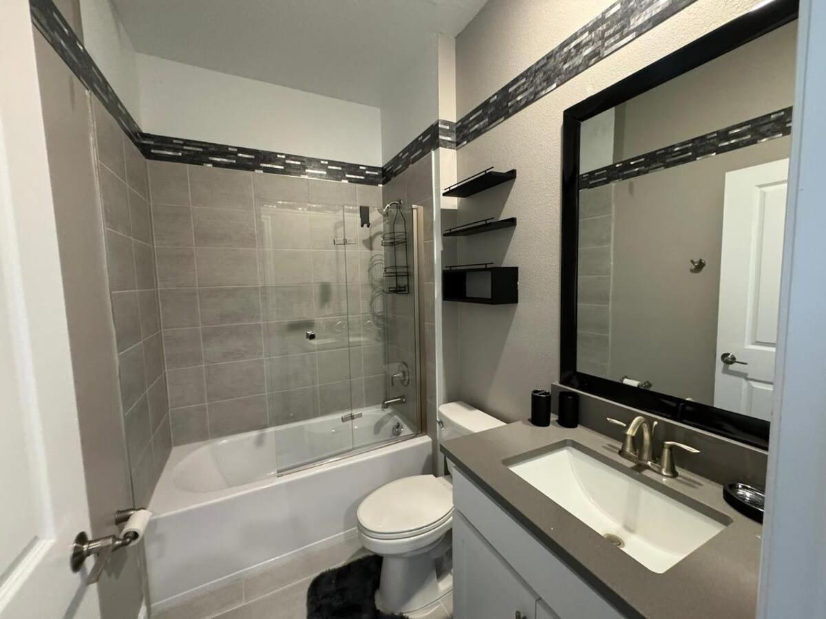 Pousada La Patrona: 5bd W Private Pool & Waterpark @ Champions Gate 8919 Four Corners